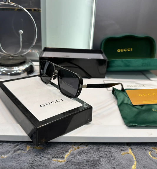 SUNGLASSES WITH OG KIT