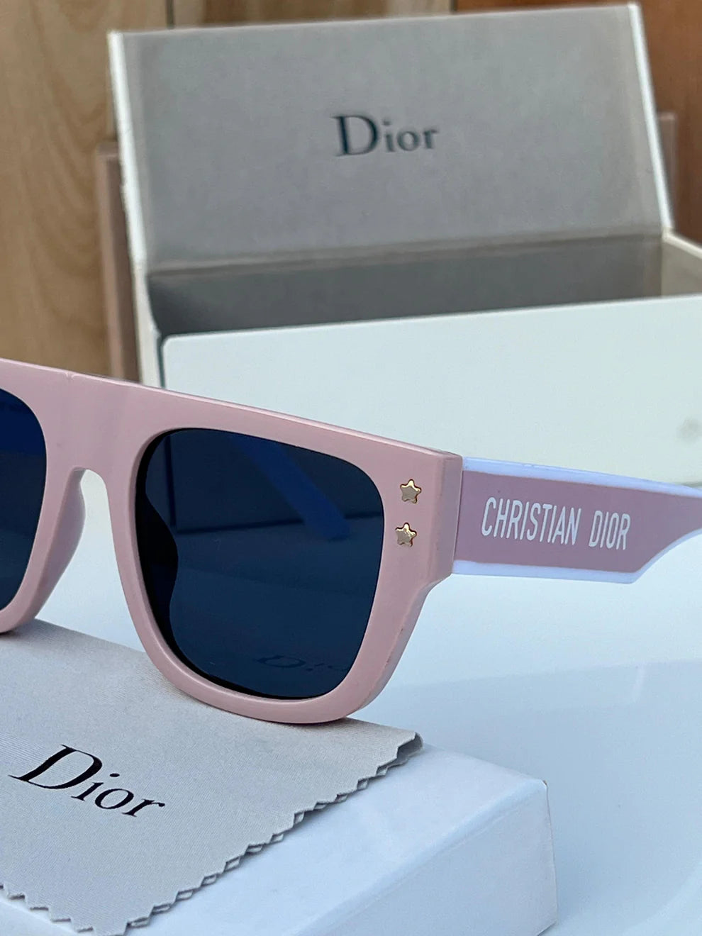PREMIUM SUNGLASS PINK COLOUR WITH OG KIT