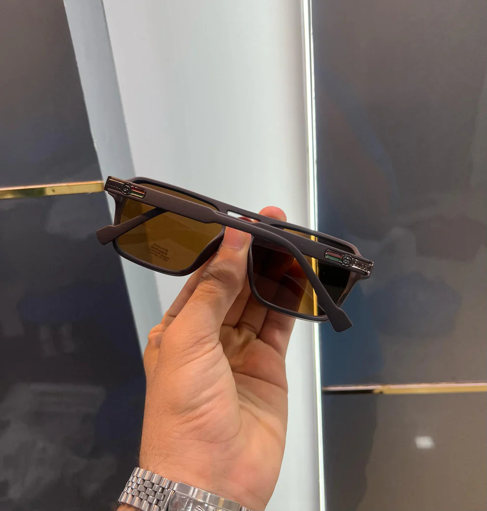 SUNGLASSES MATTE BROWN WITH OG BOX